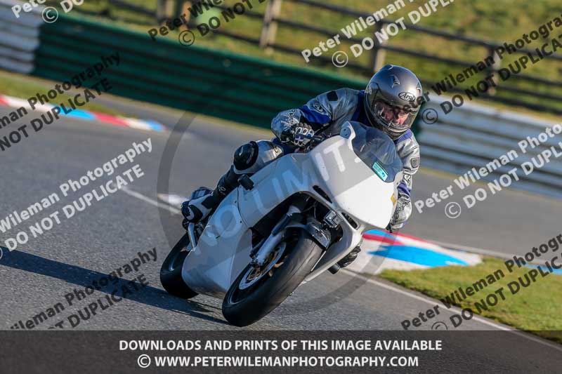 PJM Wedding Photography;enduro digital images;event digital images;eventdigitalimages;mallory park;mallory park photographs;mallory park trackday;mallory park trackday photographs;no limits trackdays;peter wileman photography;racing digital images;trackday digital images;trackday photos